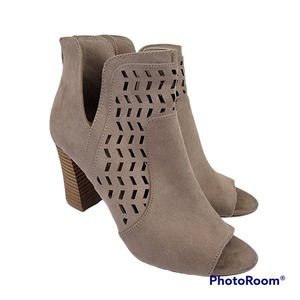 Madden Girl Boots Neutral Faux Suede Western Brigo Ankle Booties Peep Toe Shoes